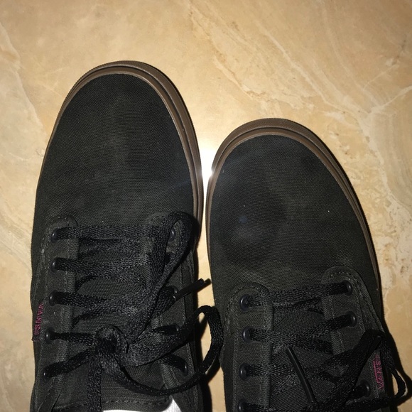 Black/Gum Vans - Picture 5 of 8